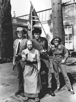 Beverly Hillbillies Show cast photo